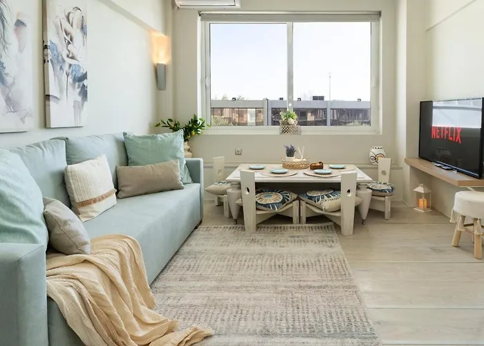 White Tower Suite Near The Harbor Appartamento